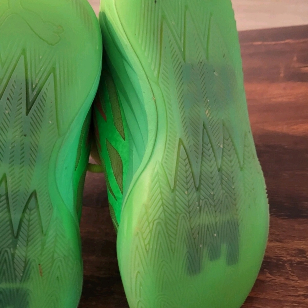 Size 7 - PUMA Nickelodeon x MB.02 Slime Mello - Picture 6 of 12